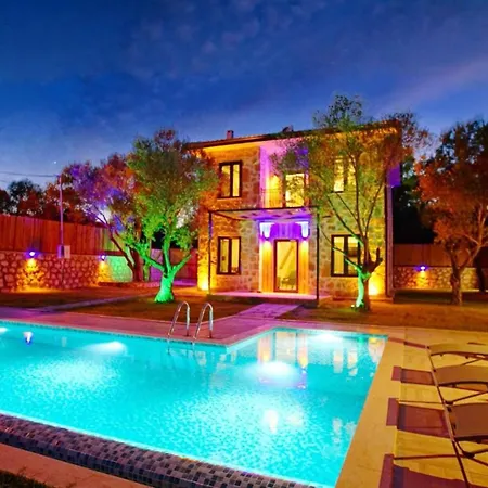 2 Bedroom In Patara - Private Pool And Garden فيلة *